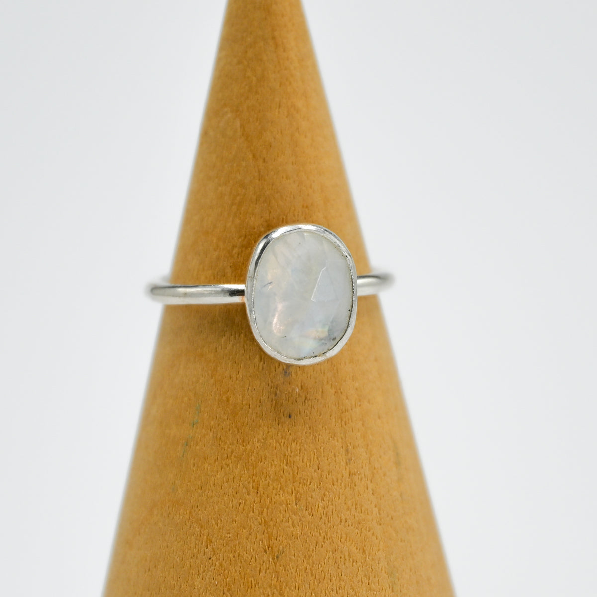 Rose cut moonstone size 5.25
