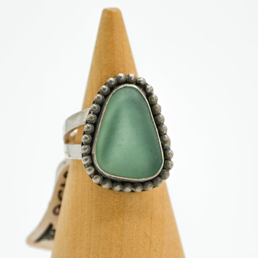 XL sea foam green sea glass bead around size 6