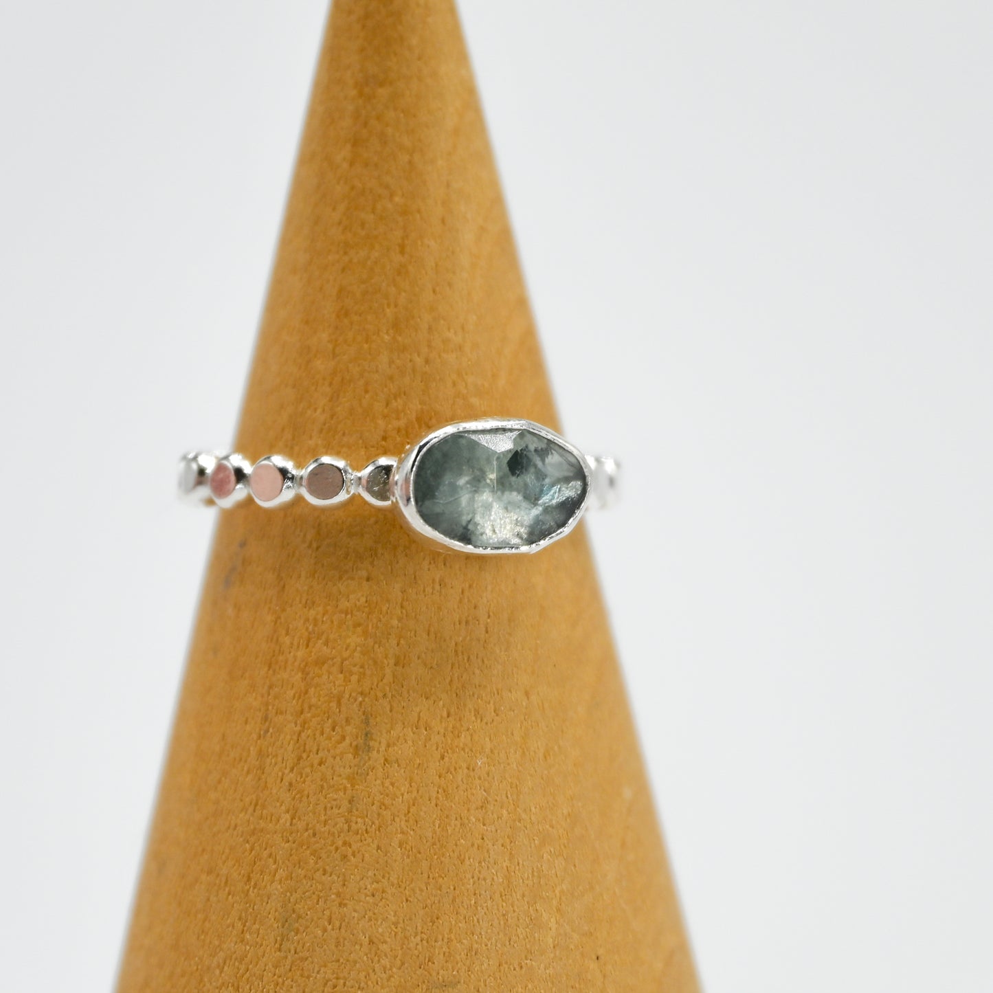 Horizontal rose cut moss aquamarine size 6.5