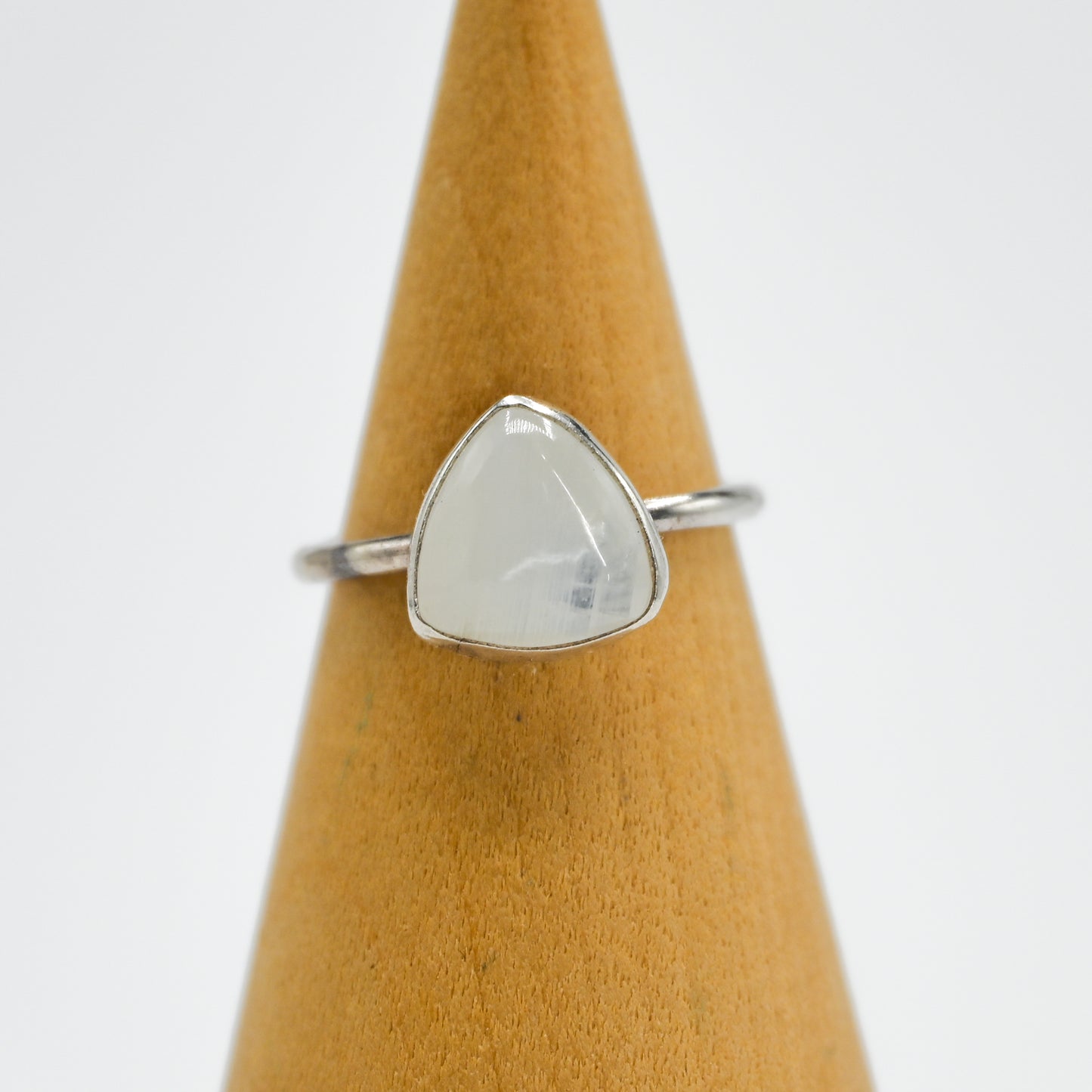 Trillion moonstone size 6.5
