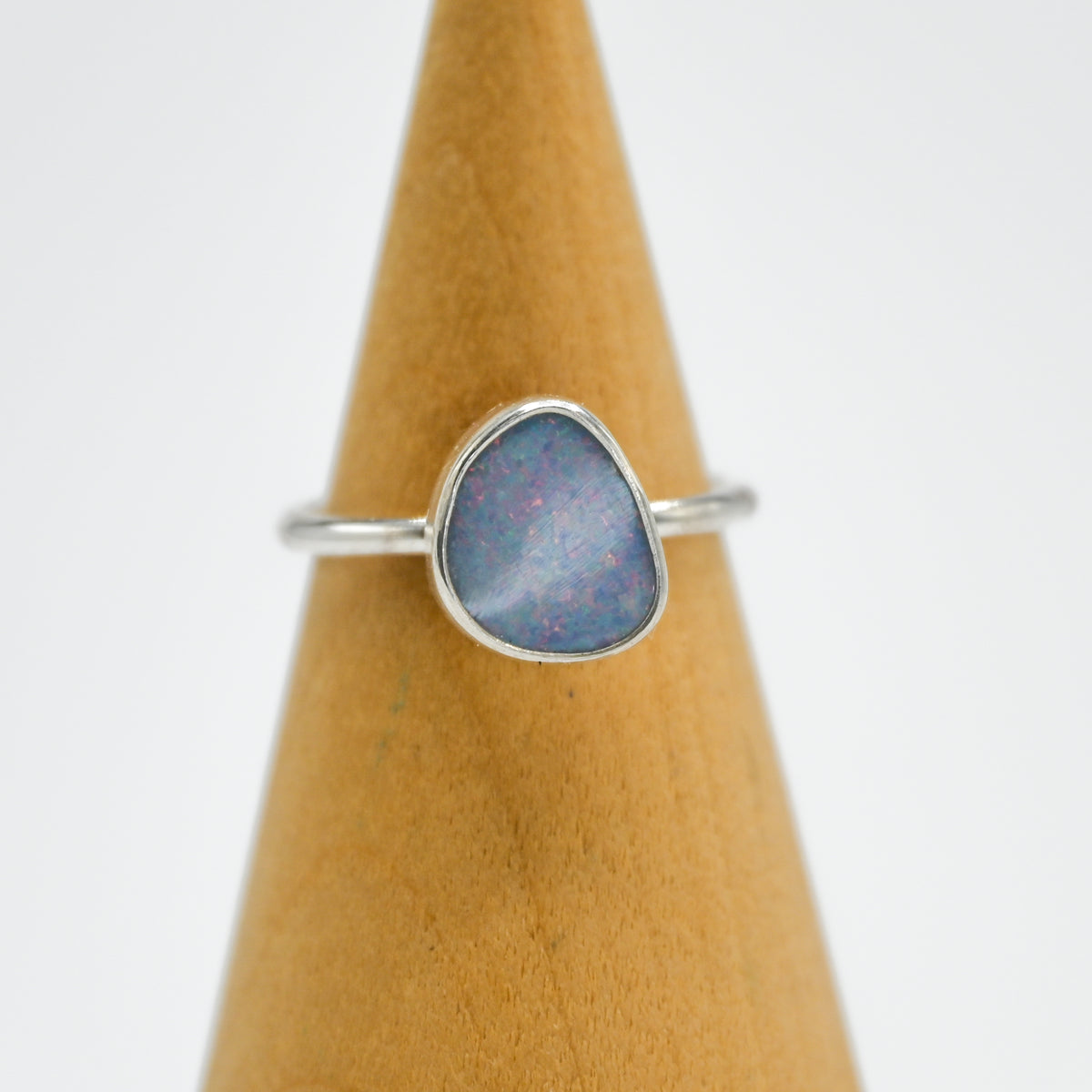Australian opal size 6.5