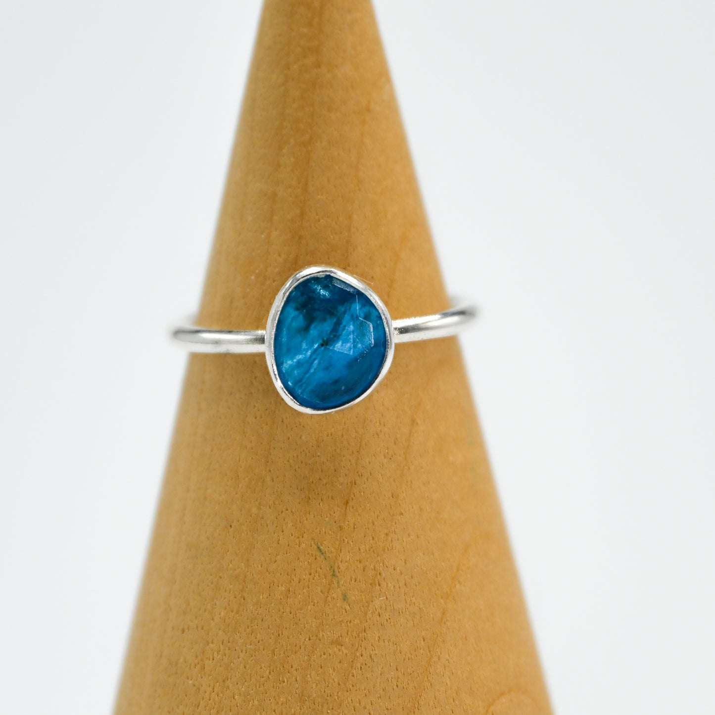 Rose cut neon blue apatite size 6.5