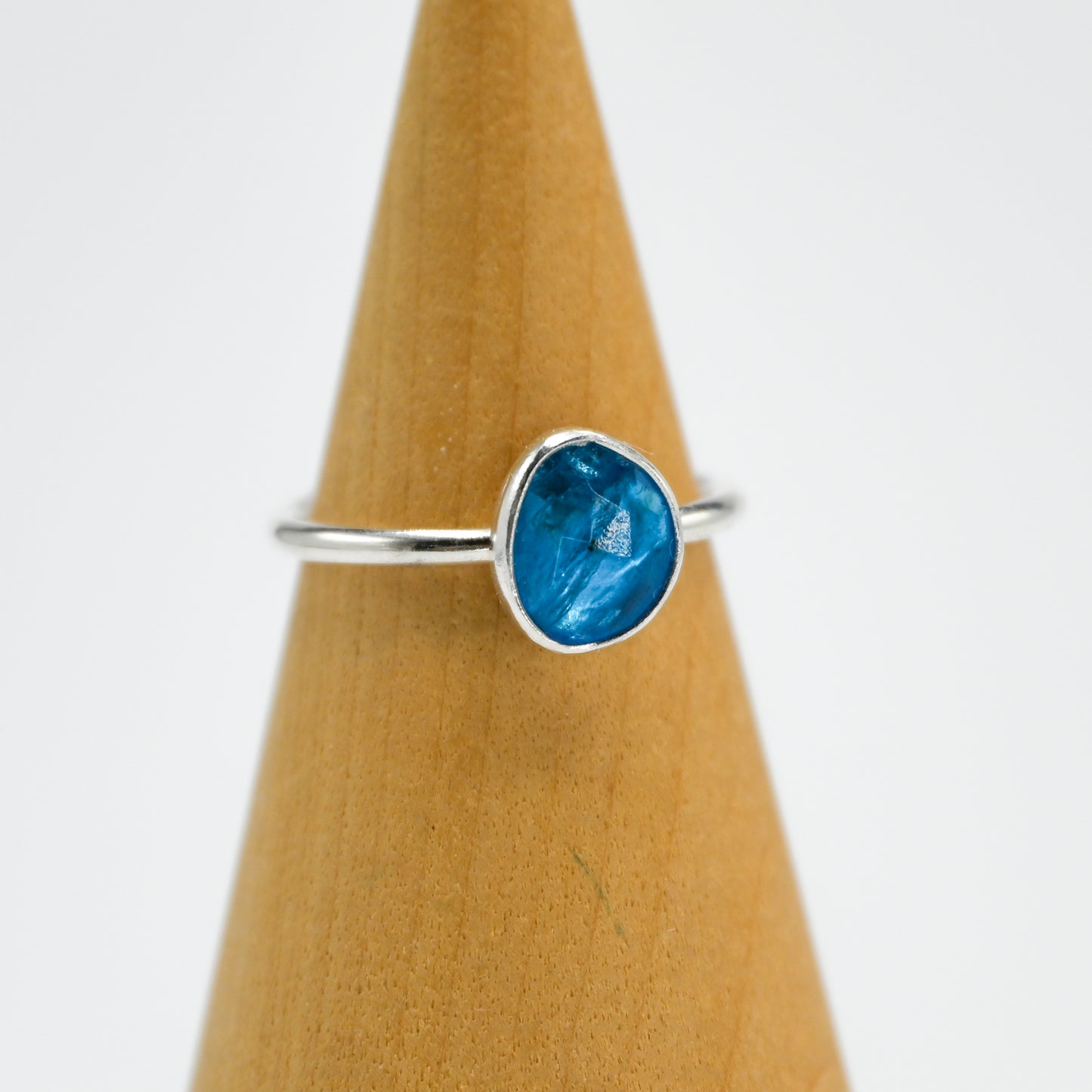 Rose cut neon blue apatite size 6.5