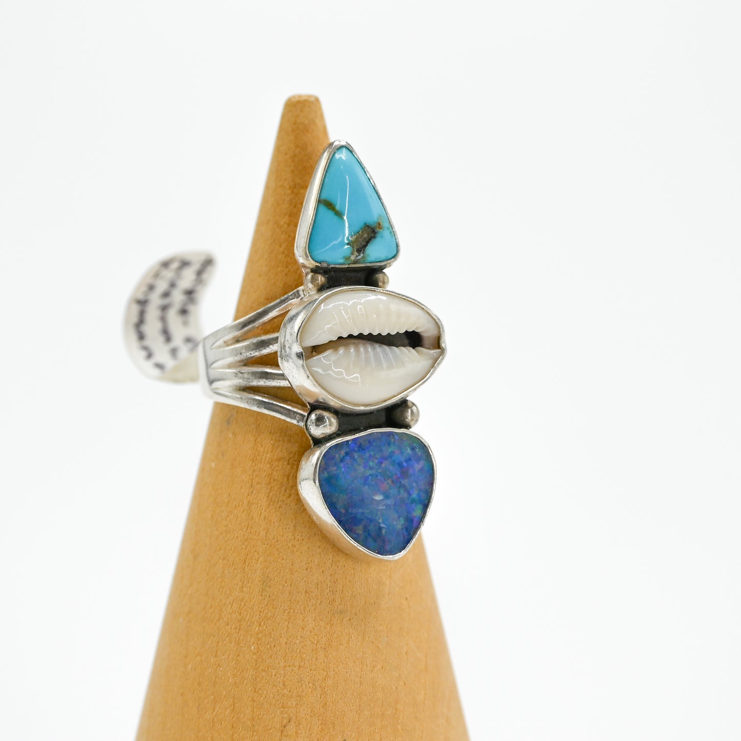 Triple cowrie, Australian opal and kingman turquoise size 7
