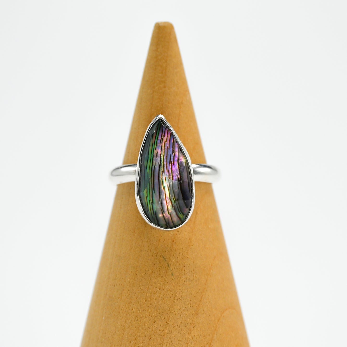 XL pear abalone with rose cut quartz size 7
