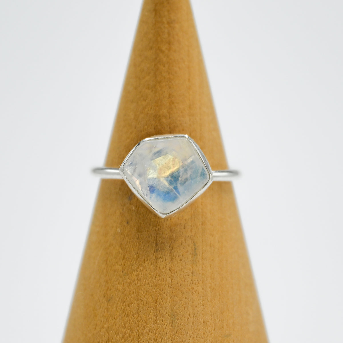 Rose cut gem shaped moonstone size 7