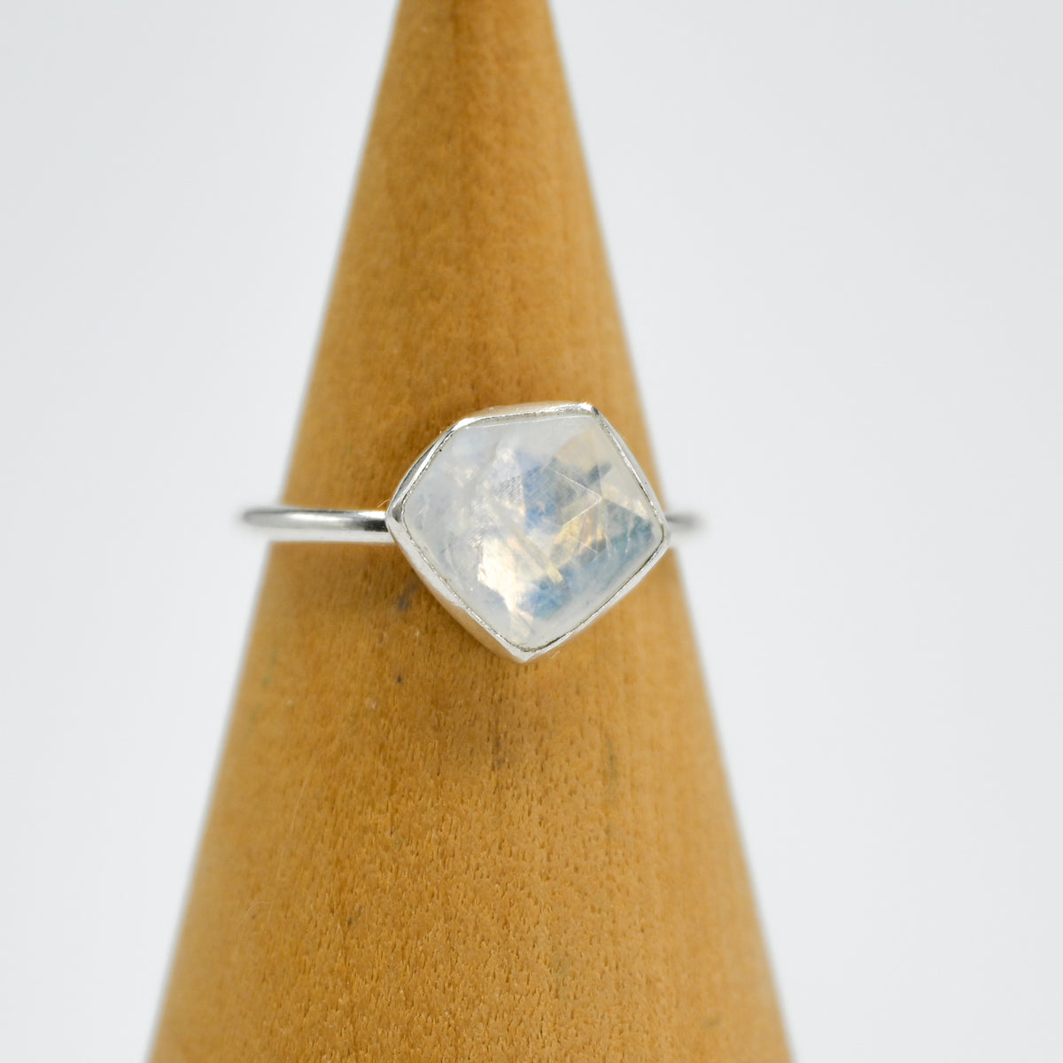 Rose cut gem shaped moonstone size 7