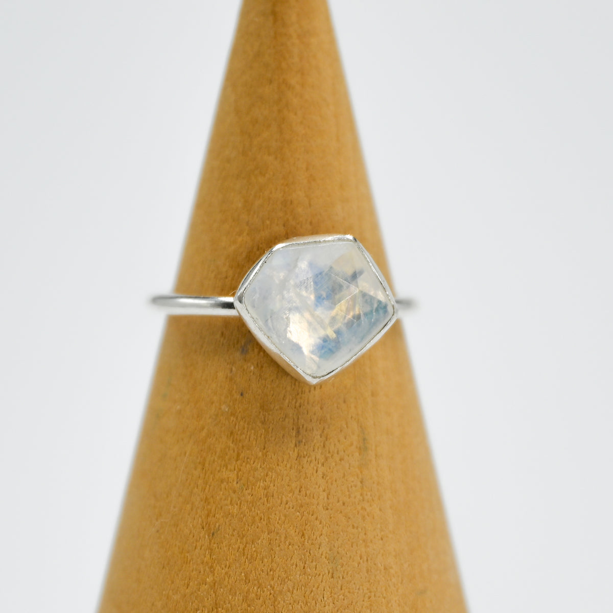 Rose cut gem shaped moonstone size 7