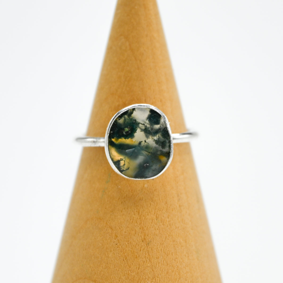 Rose cut moss agate size 7