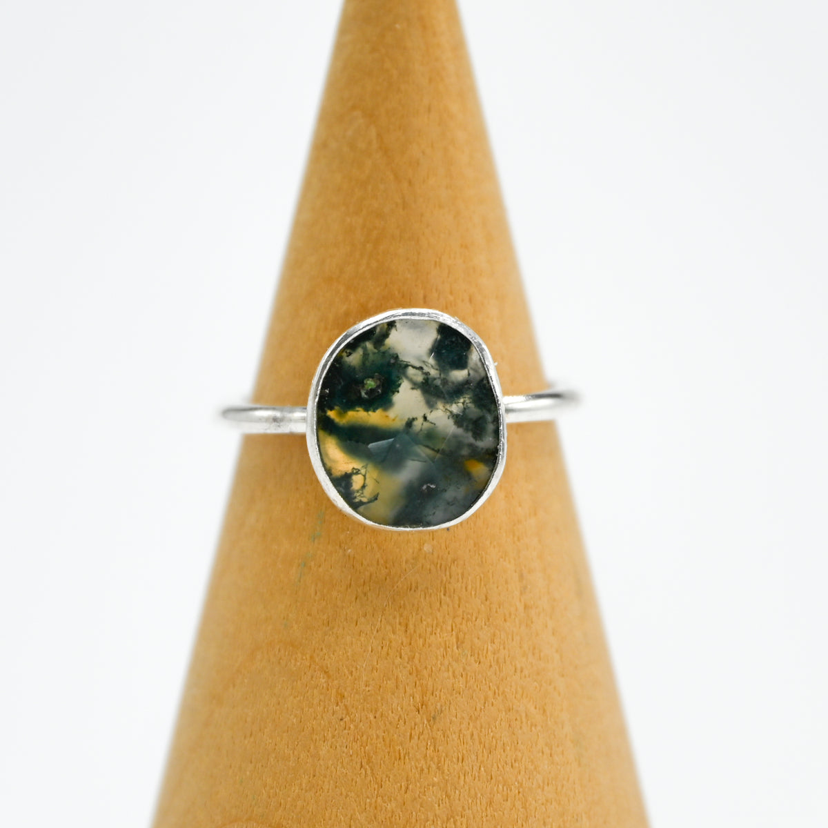 Rose cut moss agate size 7