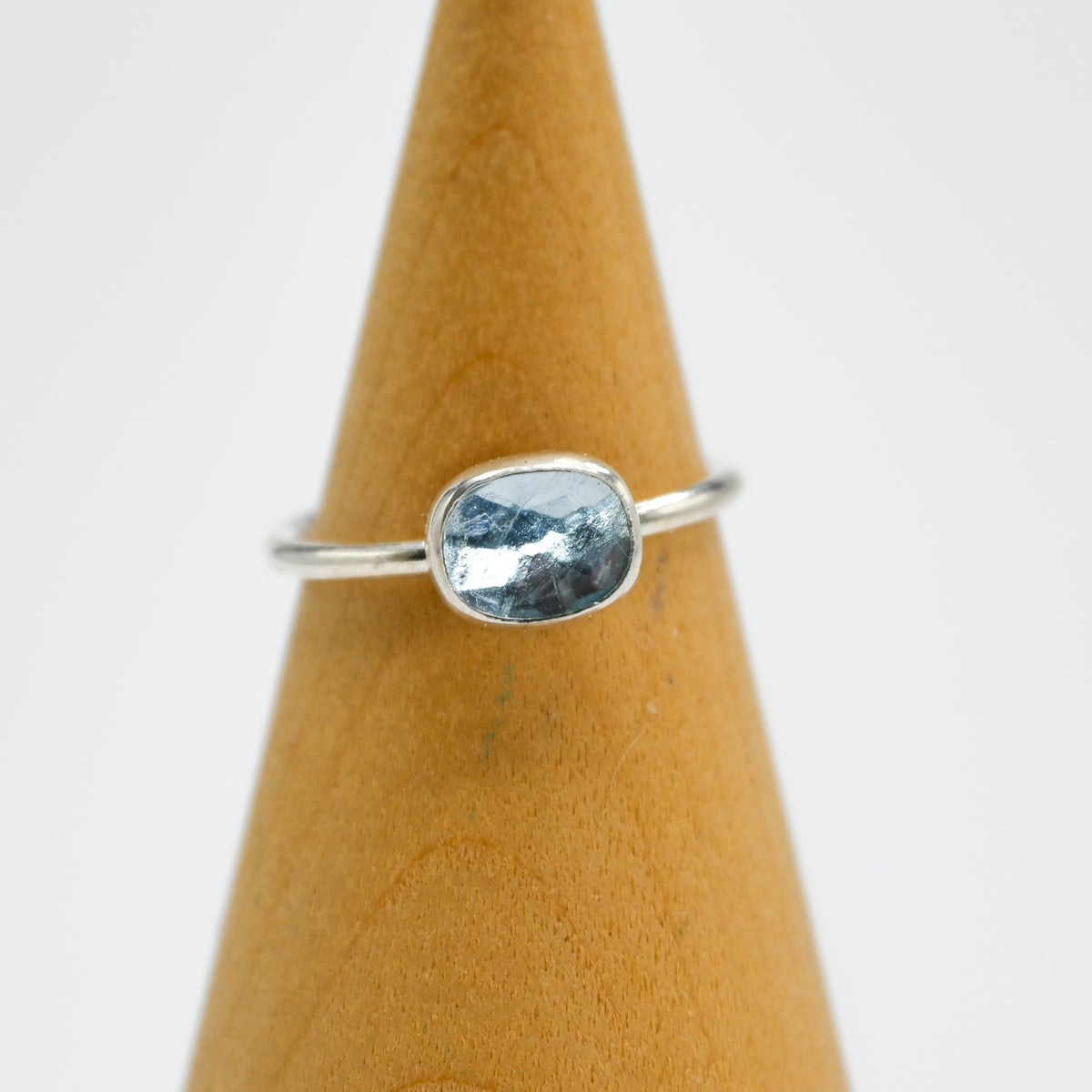 Horizontal rose cut aquamarine size 7