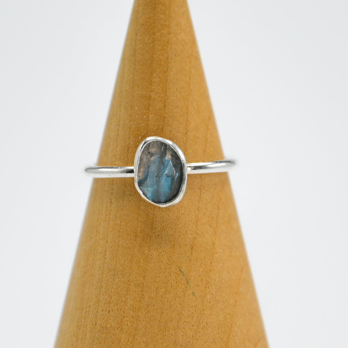 Rose cut labradorite size 7