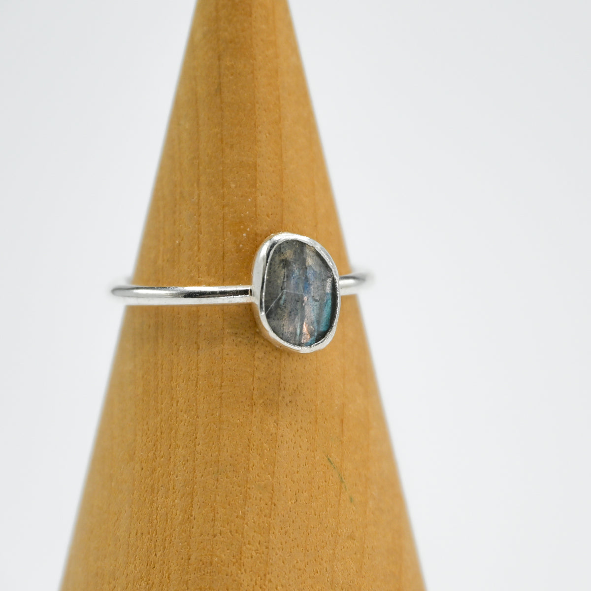 Rose cut labradorite size 7