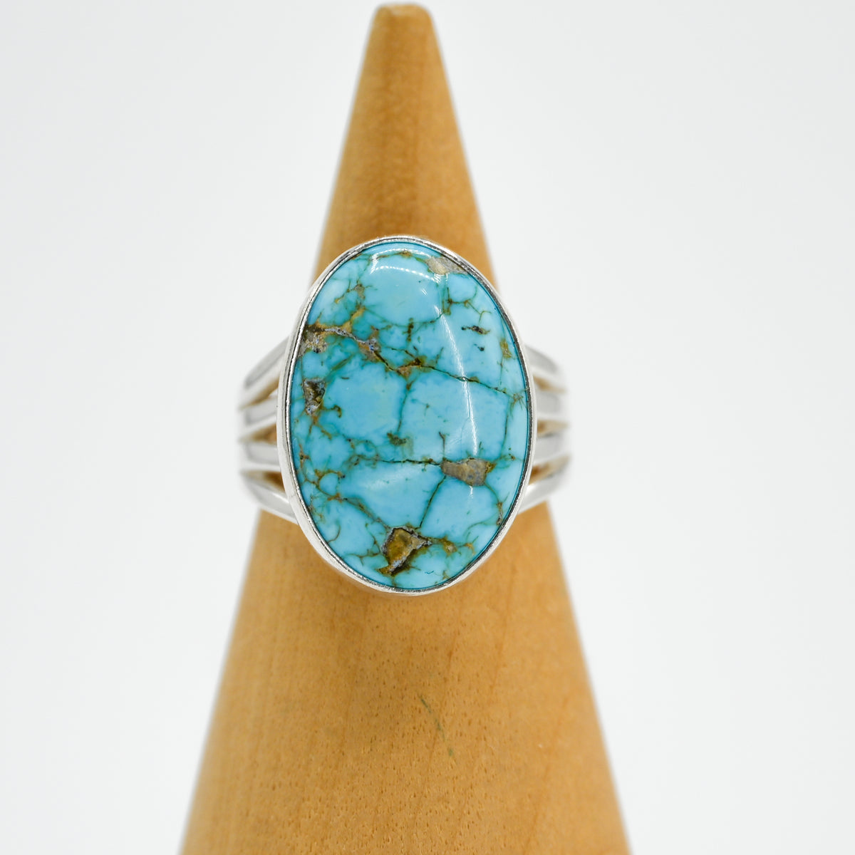 XL oval sierra bella turquoise size 7.25