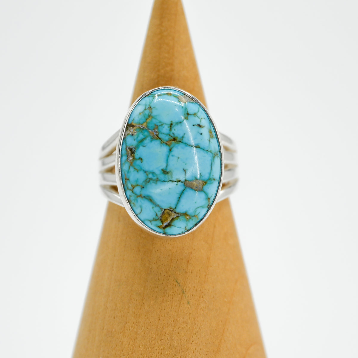 XL oval sierra bella turquoise size 7.25