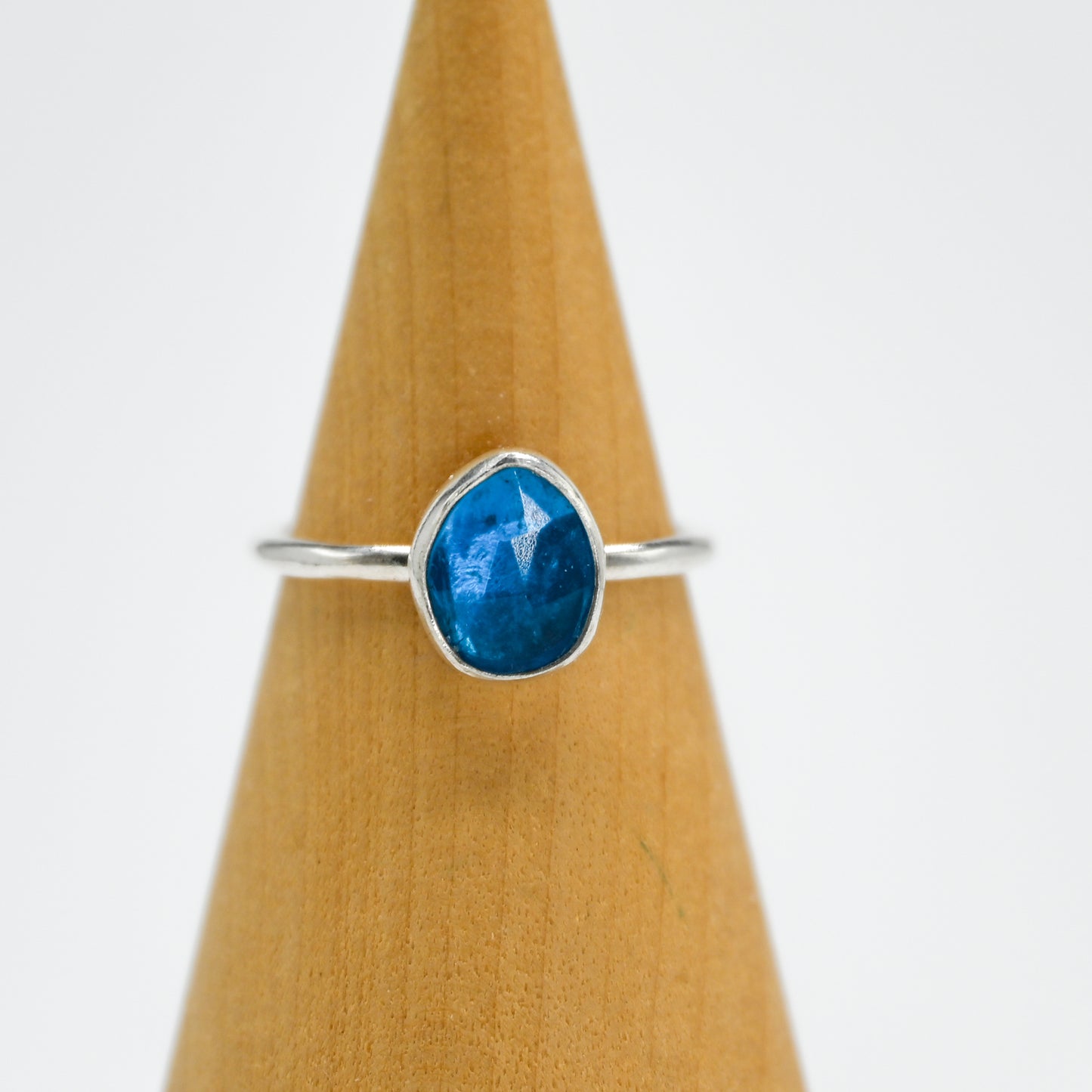 Rose cut neon blue apatite size 7.25