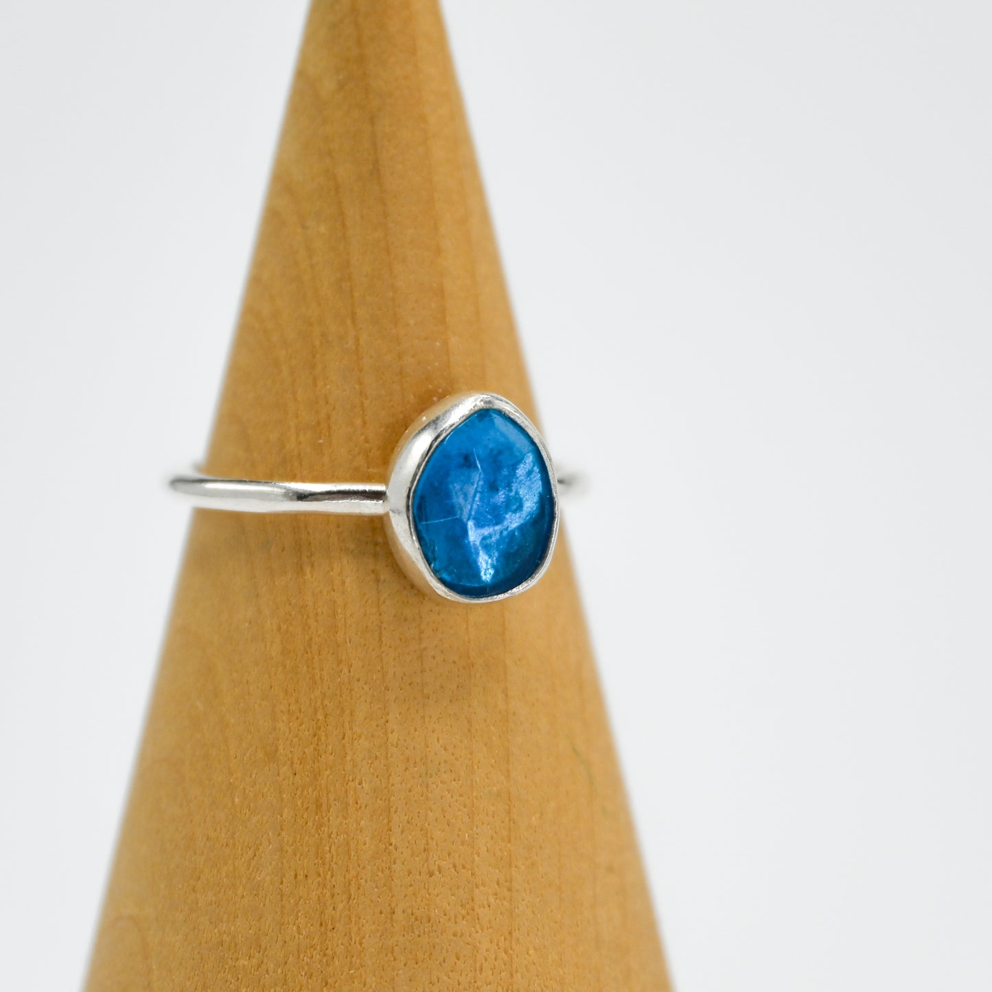 Rose cut neon blue apatite size 7.25