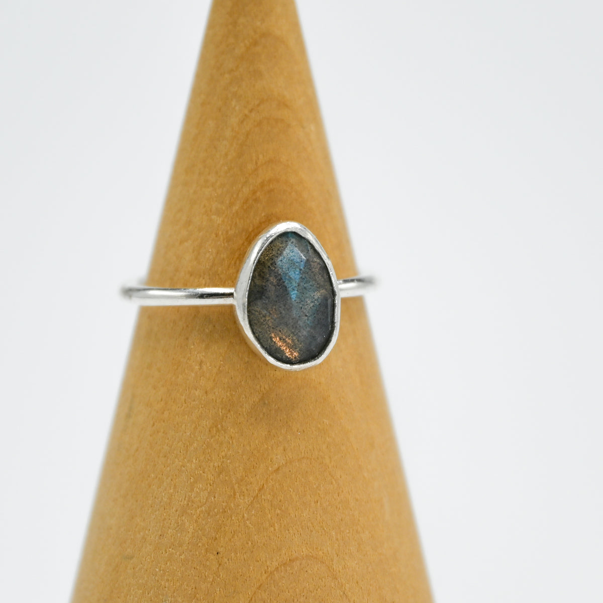 Rose cut labradorite size 7.25