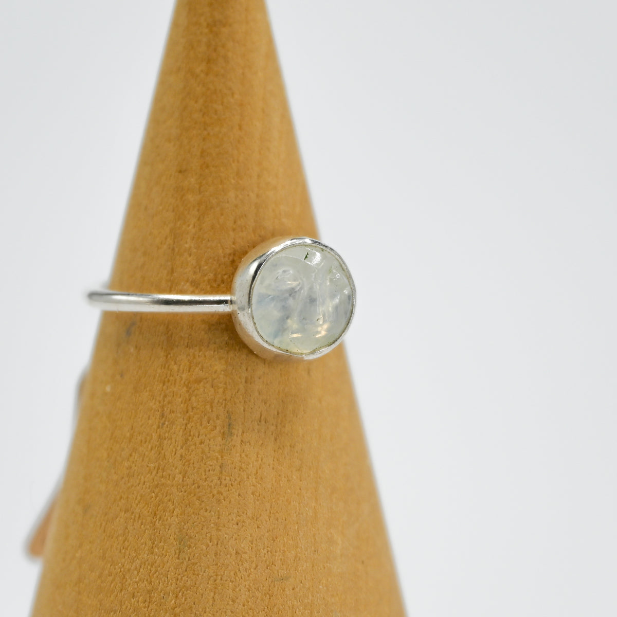 Moonstone carved face size 7.25