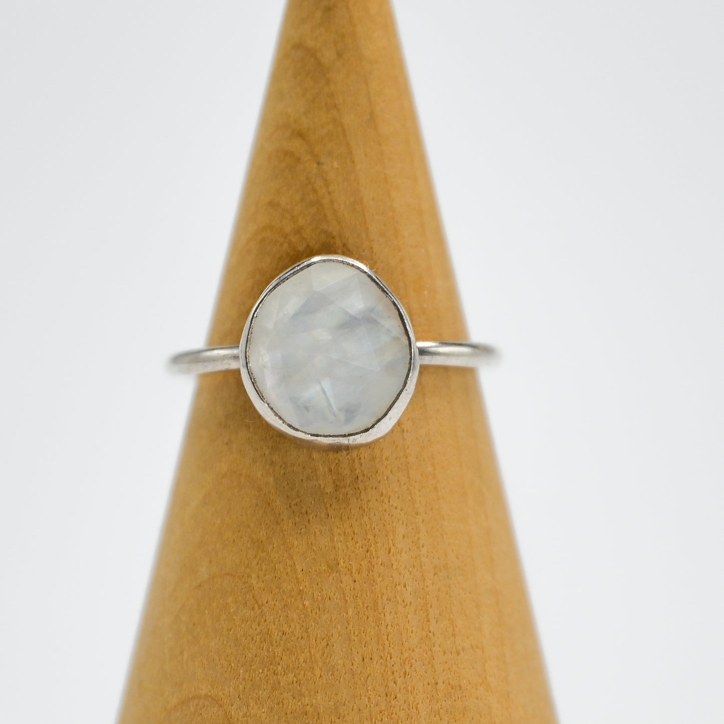 Rose cut moonstone size 7.5