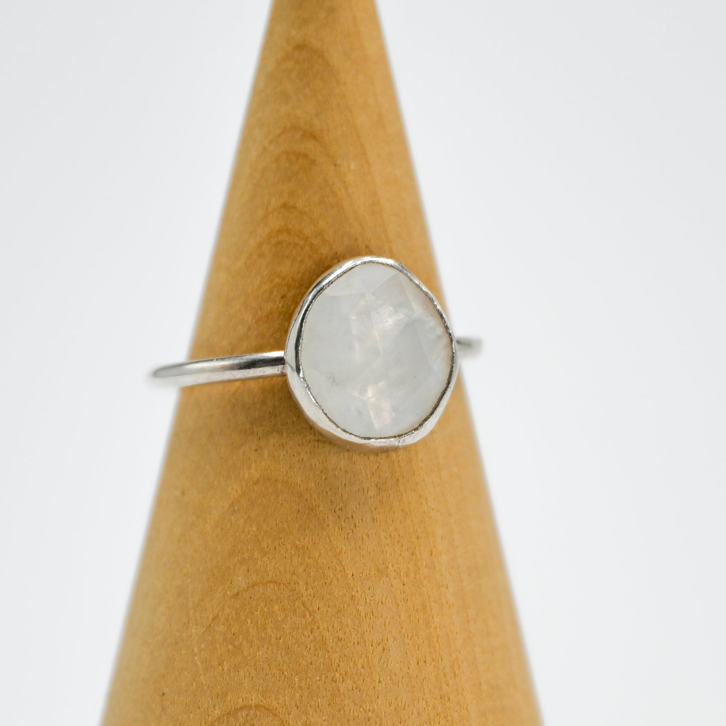 Rose cut moonstone size 7.5