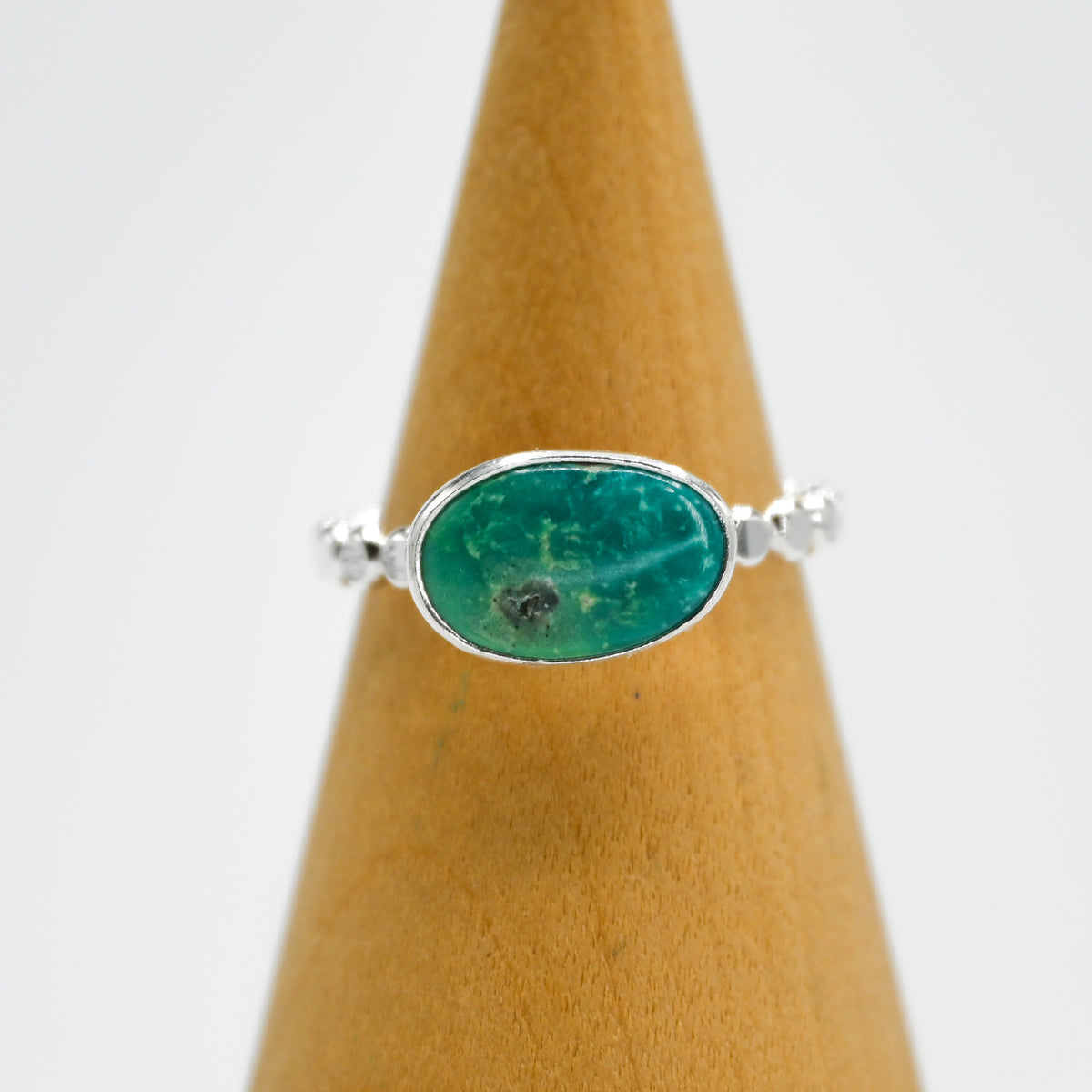 Horizontal emerald valley turquoise size 7.5