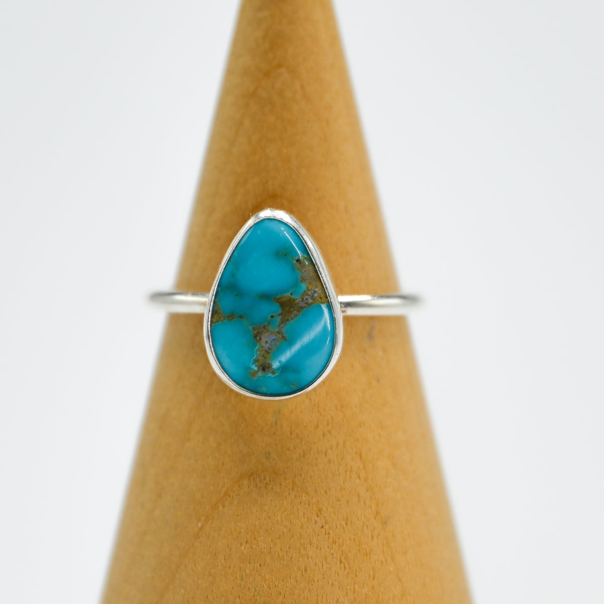 South hill turquoise size 7.5