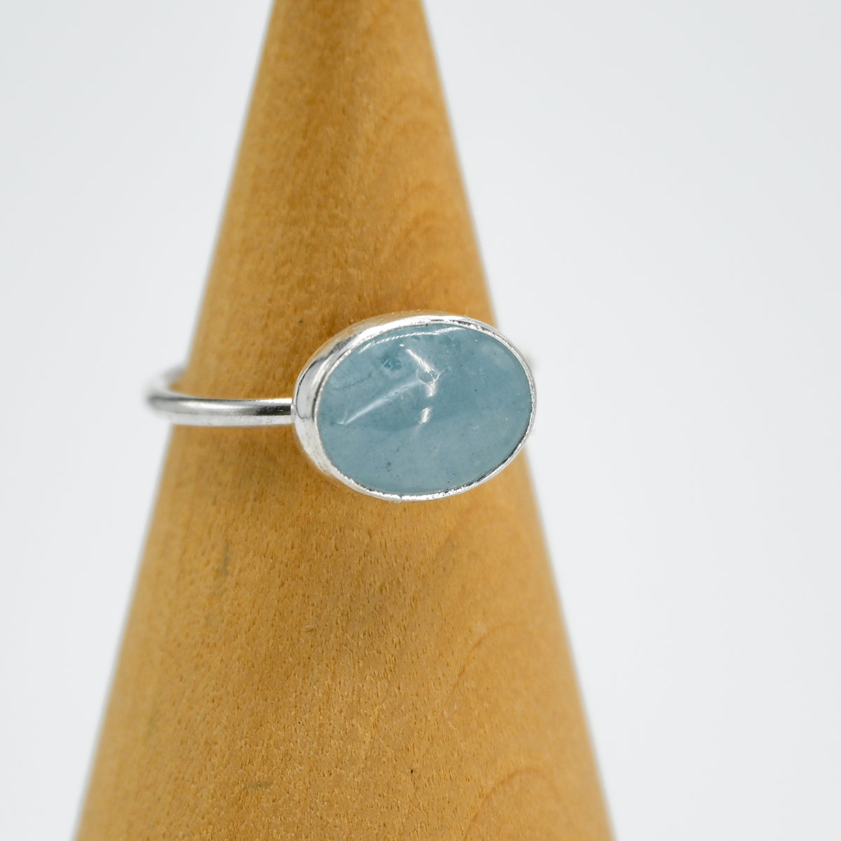 Horizontal aquamarine size 7.5