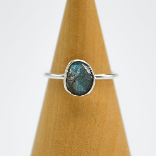 Rose cut labradorite size 8