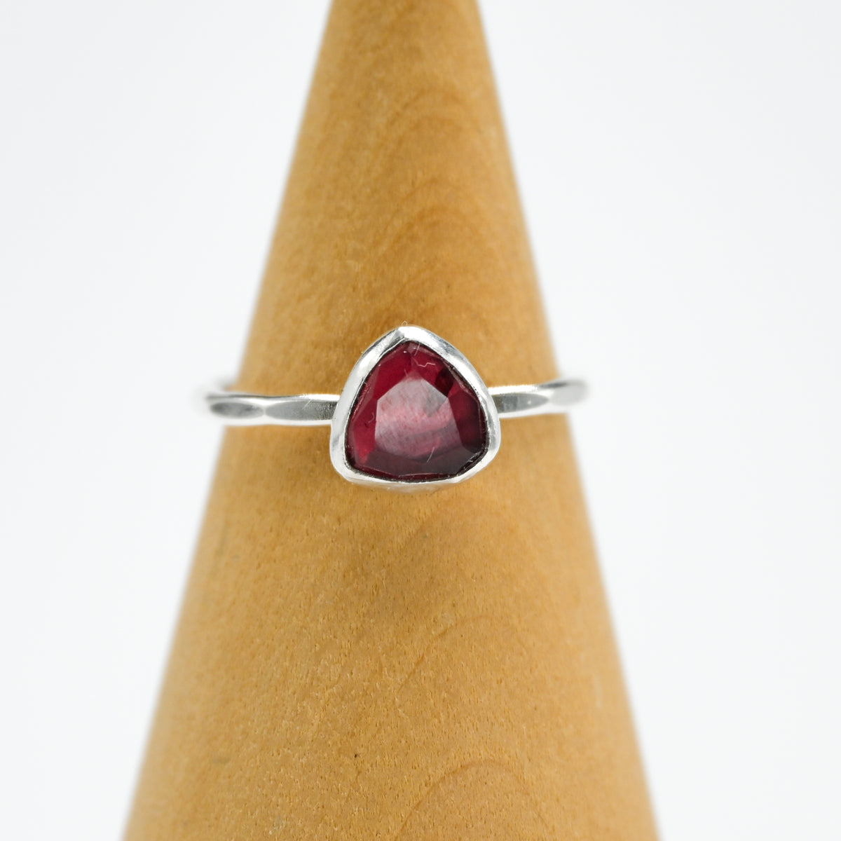 Rose cut garnet size 8