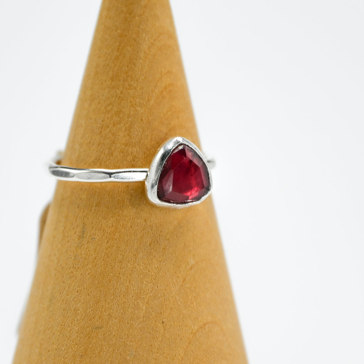 Rose cut garnet size 8