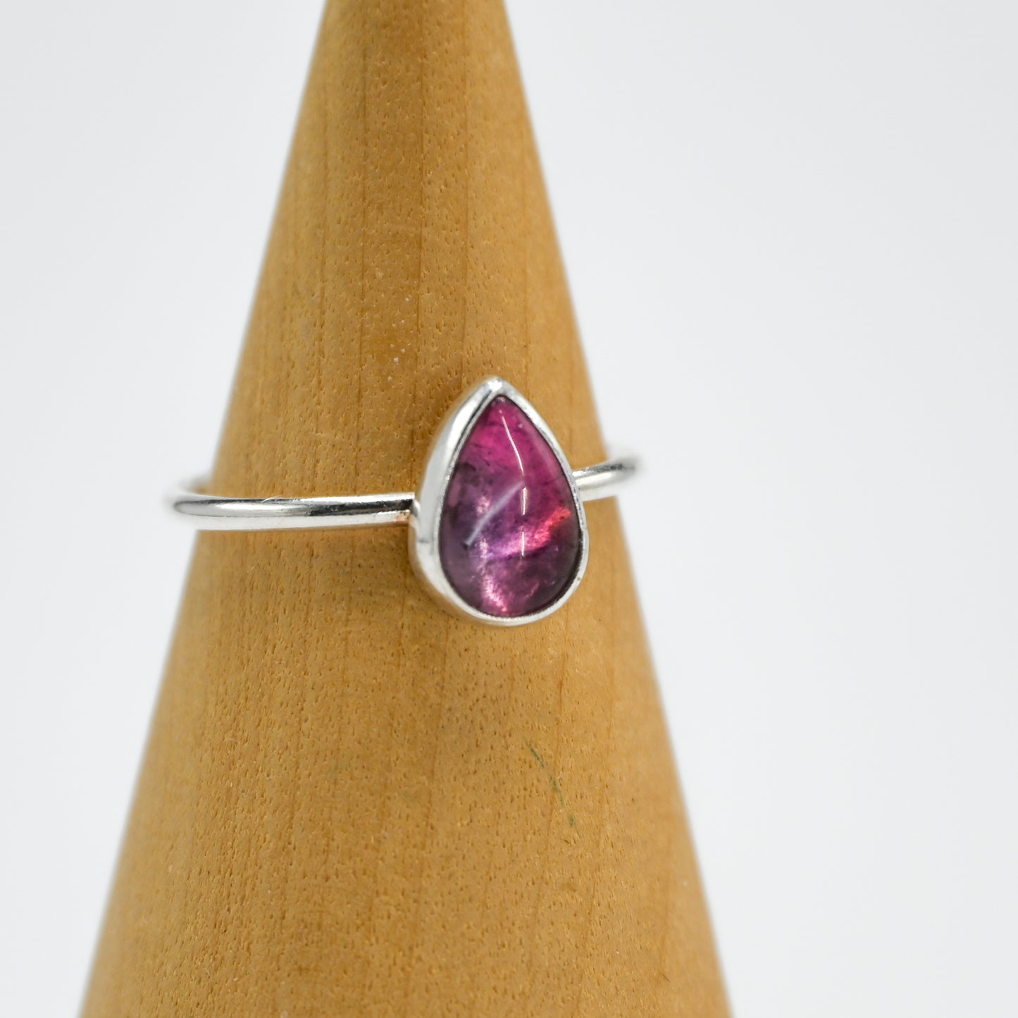 Bicolor tourmaline size 8