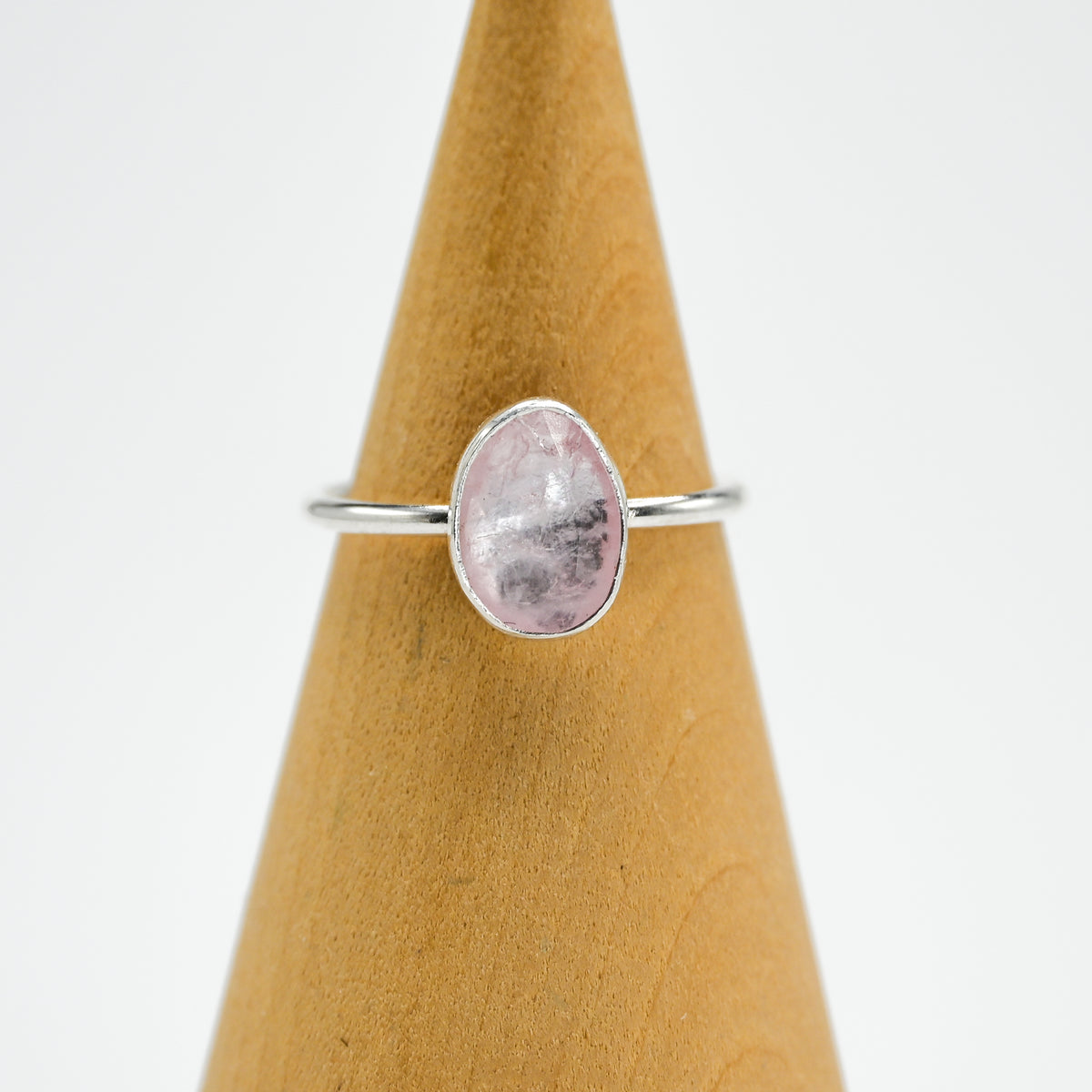 Rose cut morganite size 9