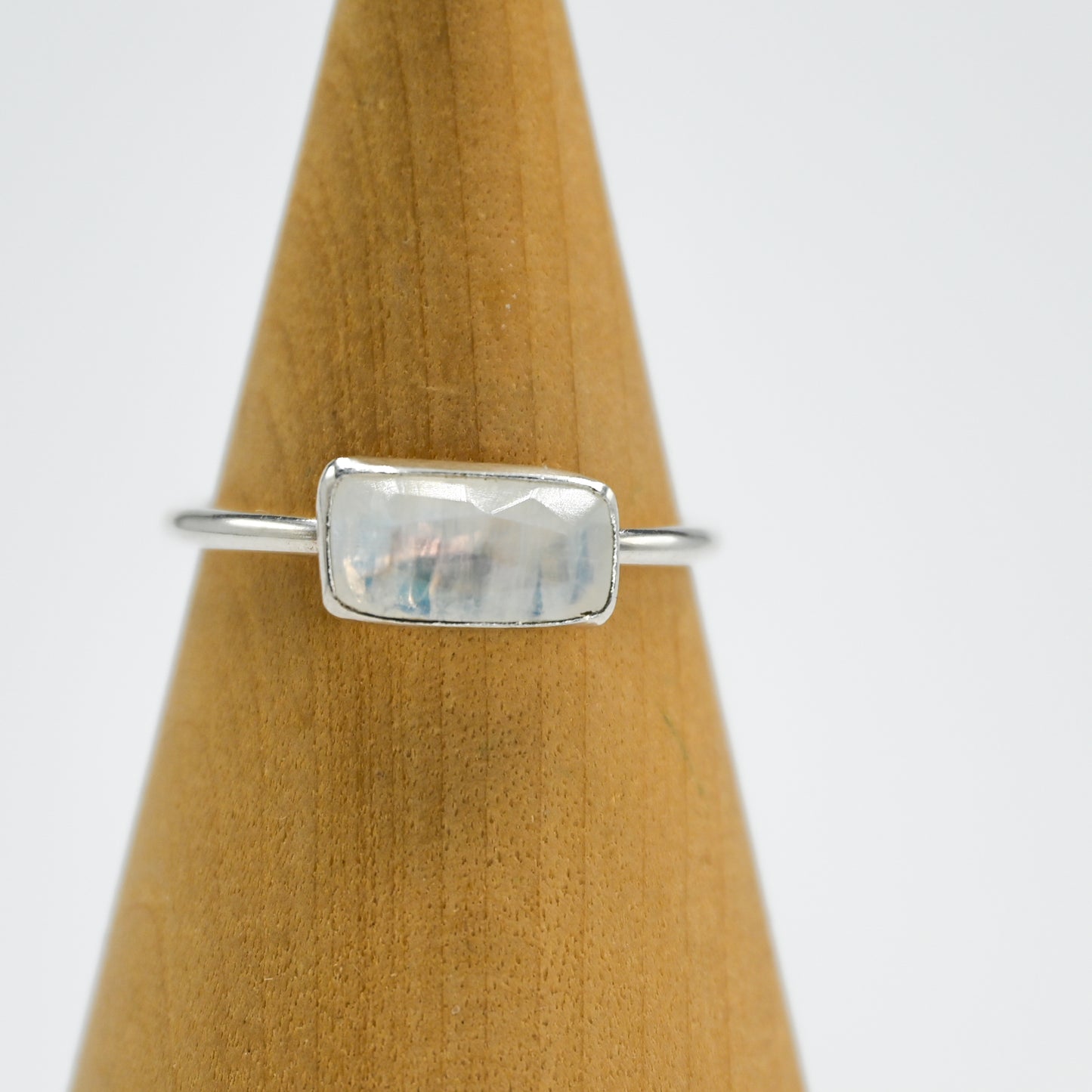 Horizontal rose cut moonstone size 10
