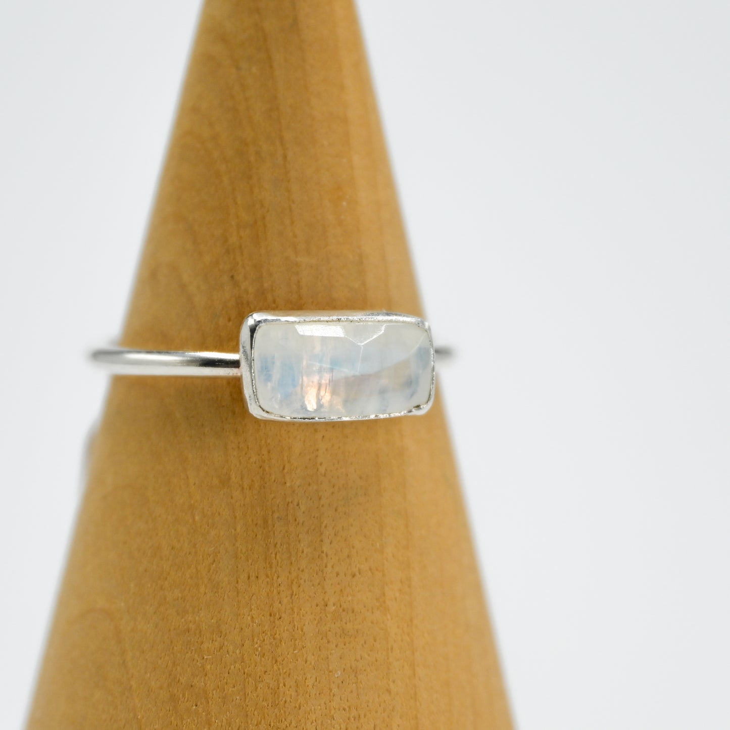 Horizontal rose cut moonstone size 10