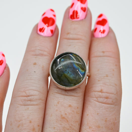 XL round labradorite size 7
