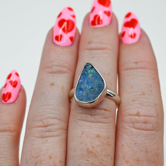 Australian opal size 7