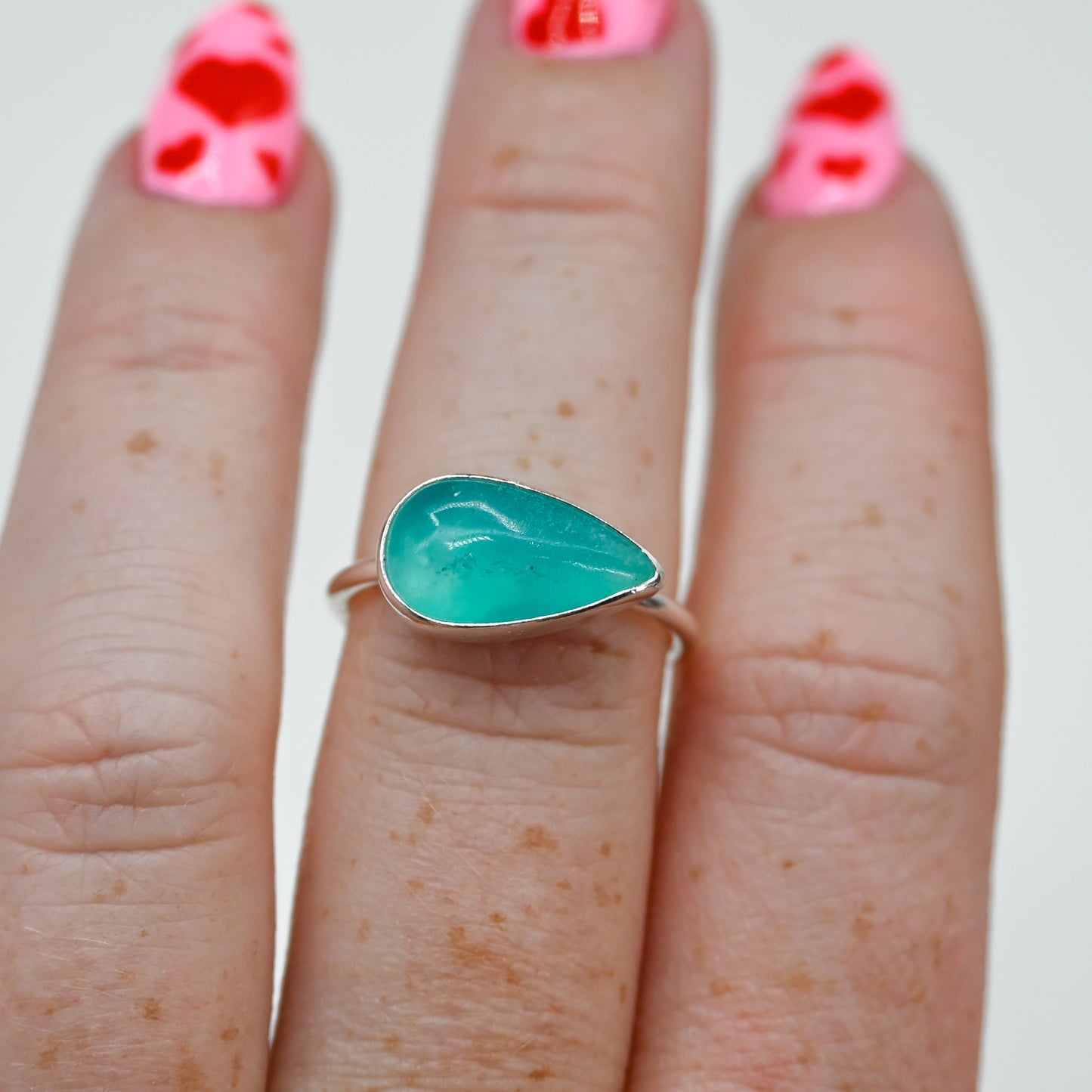 Horizontal pear amazonite size 7