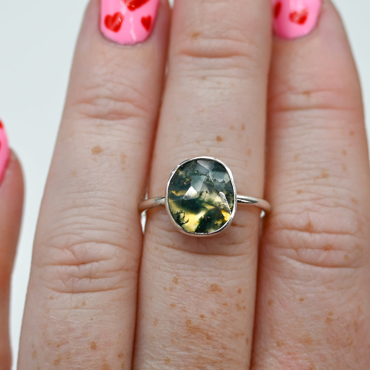 Rose cut moss agate size 7