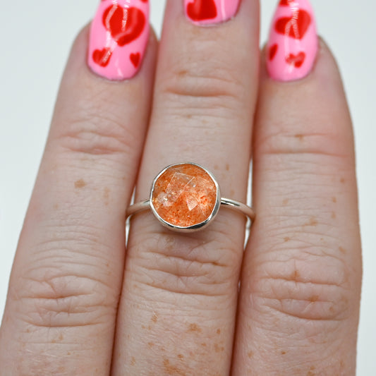 Rose cut sunstone size 7
