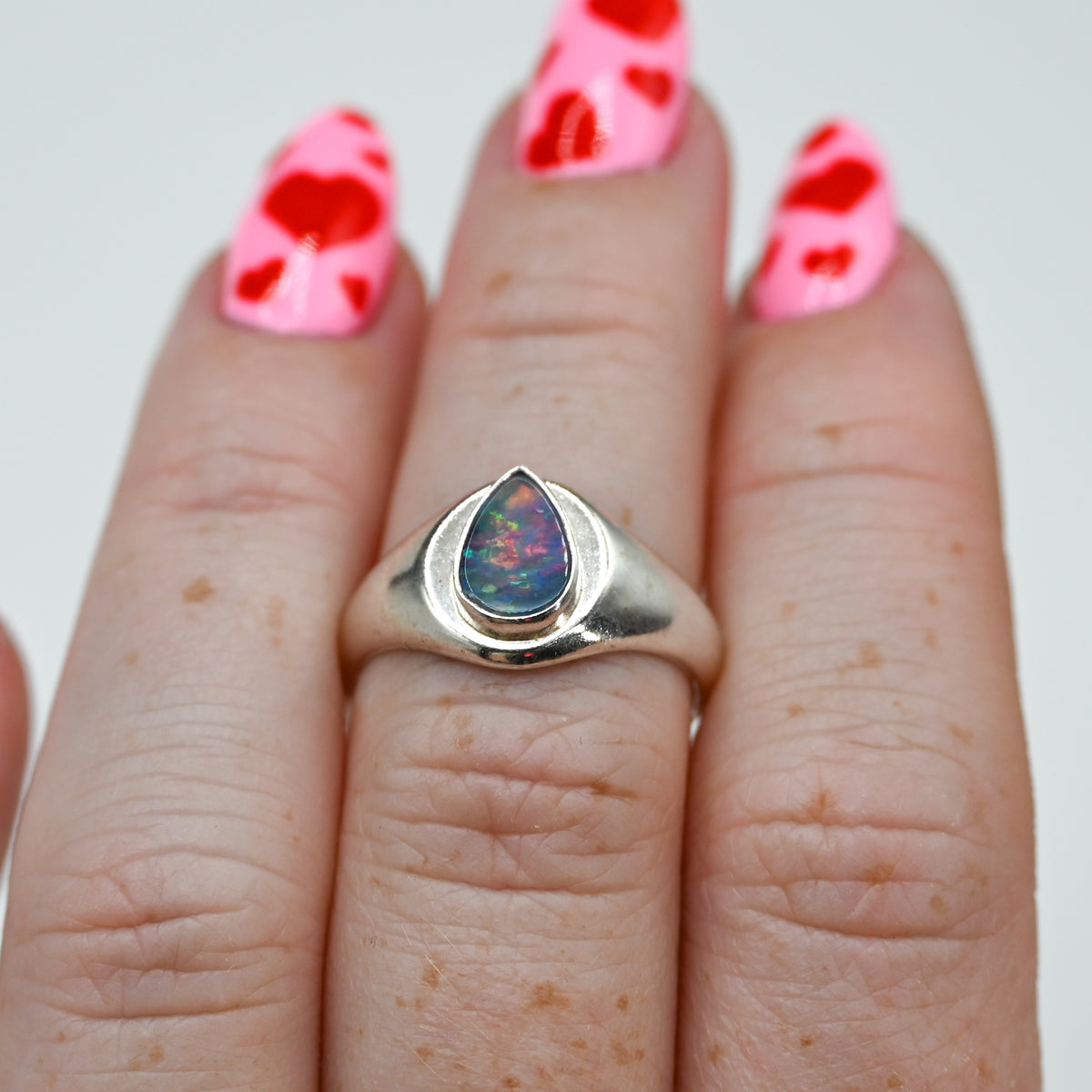 Signet Australian opal size 7