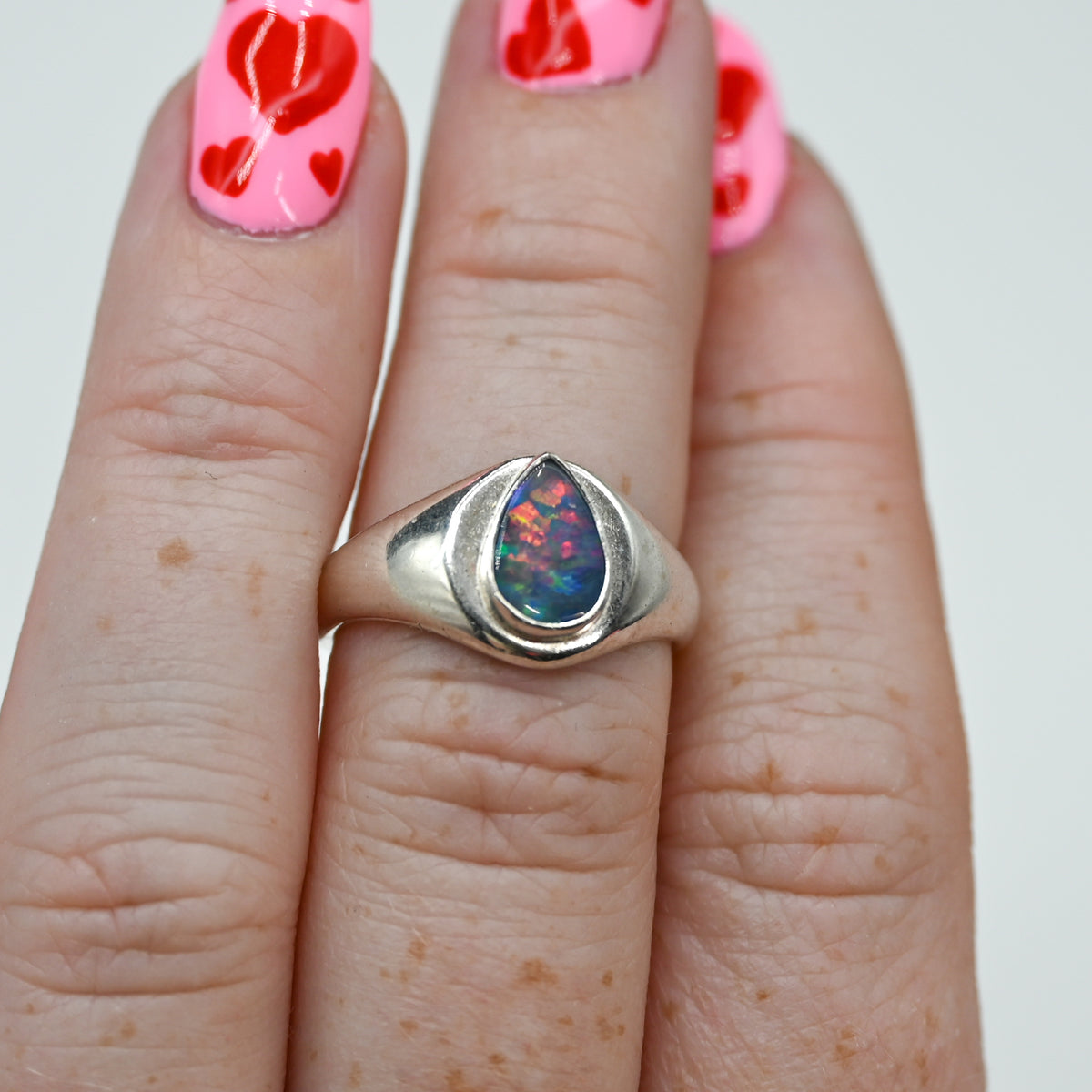 Signet Australian opal size 7