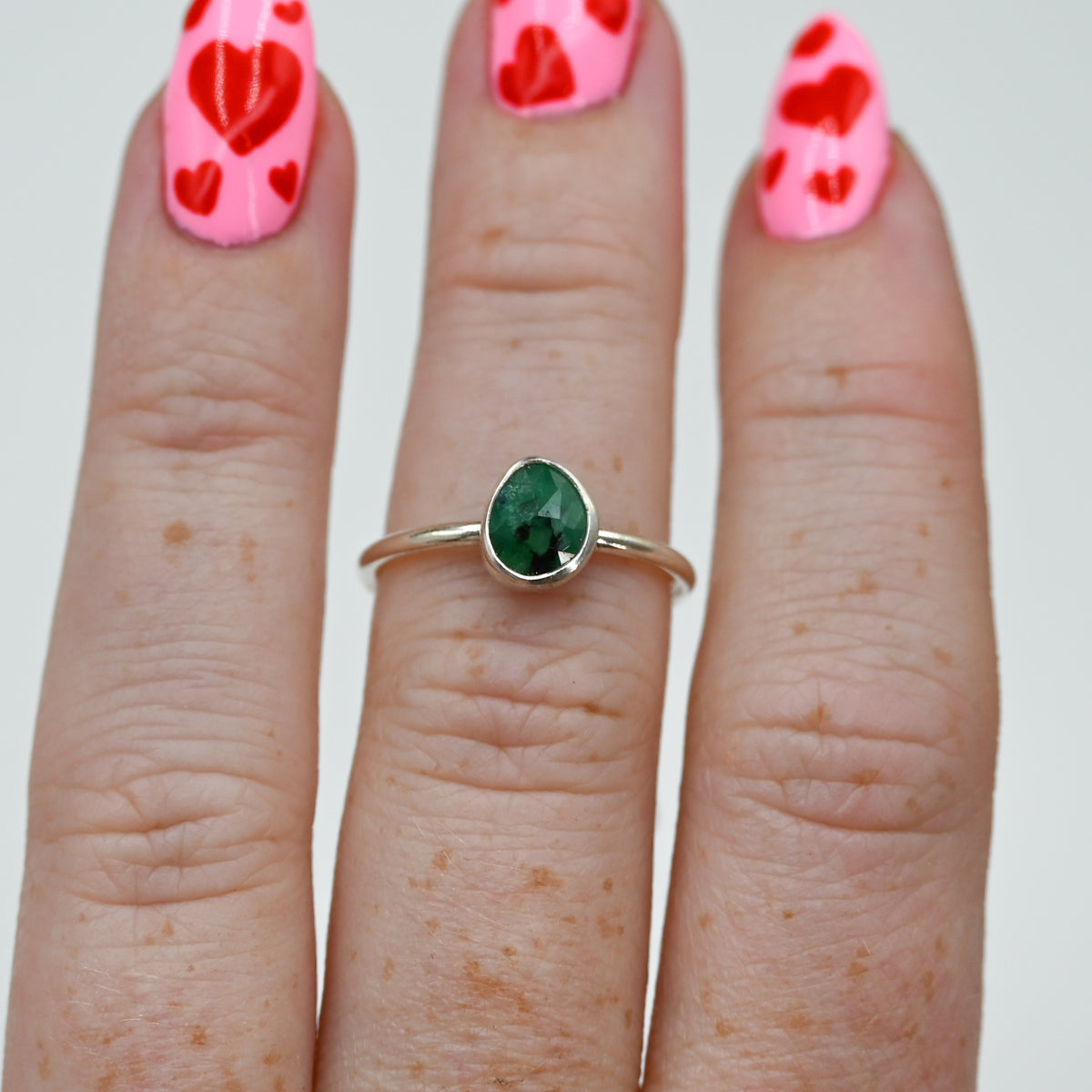 Rose cut emerald size 7