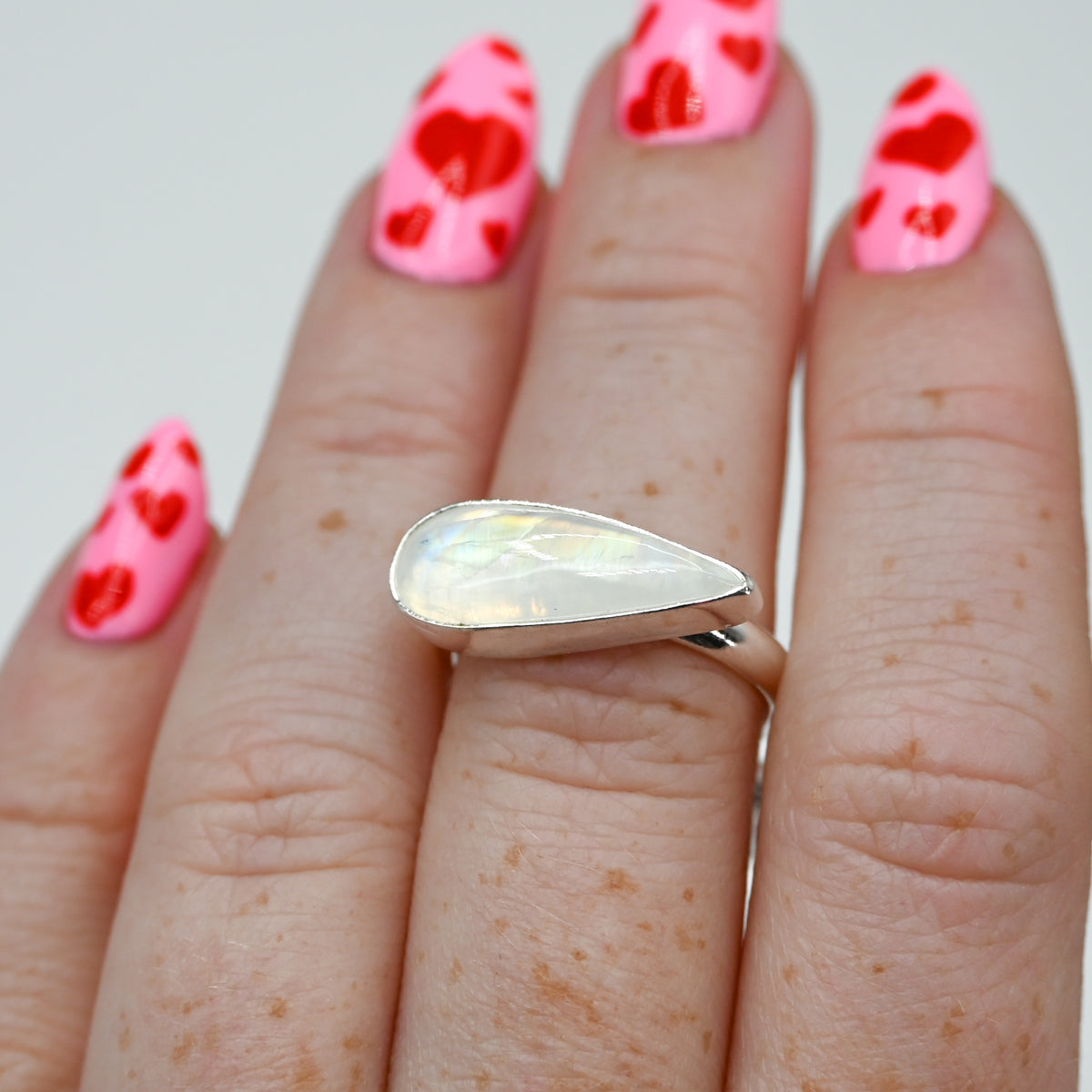 XL horizontal pear moonstone size 7.25