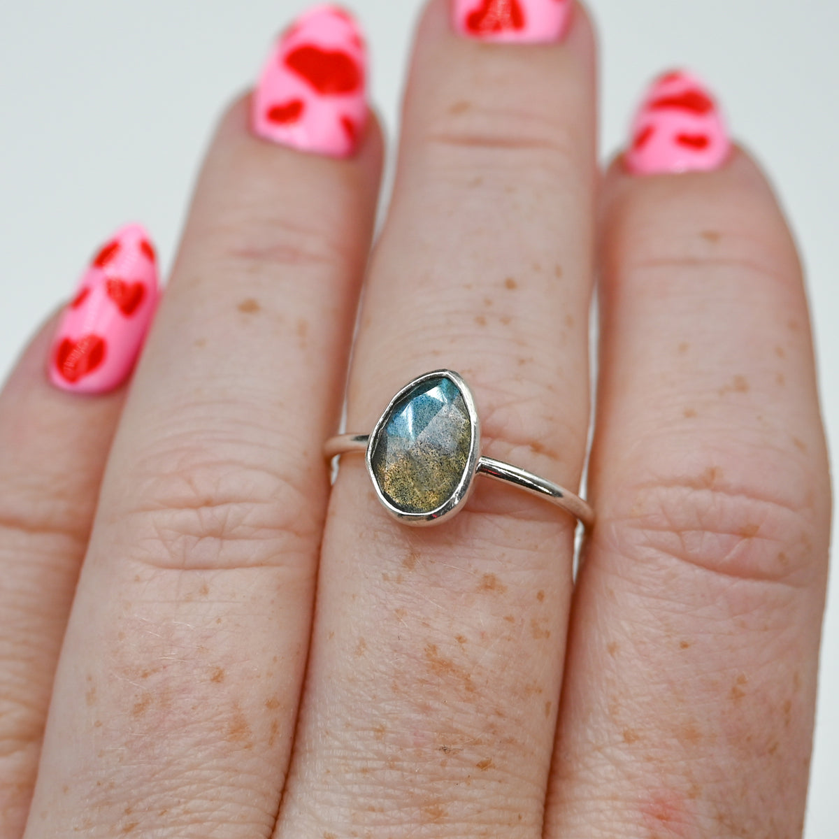 Rose cut labradorite size 7.25