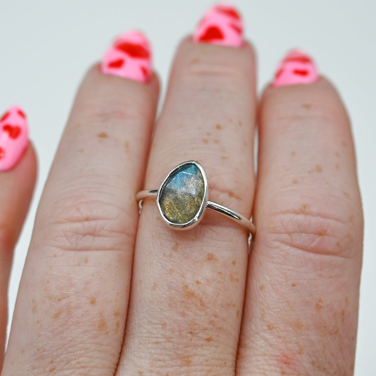 Rose cut labradorite size 7.25