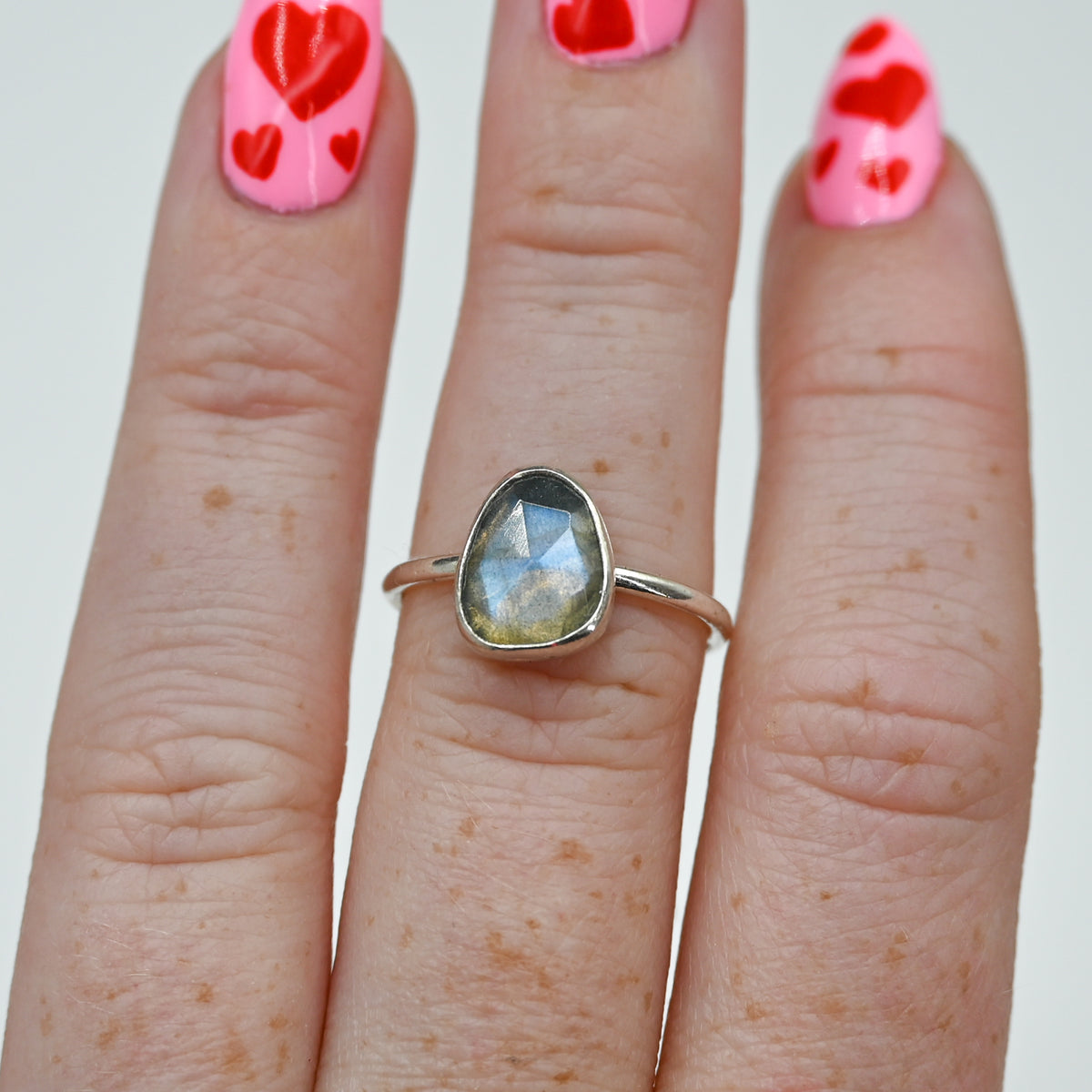 Rose cut labradorite size 7.25