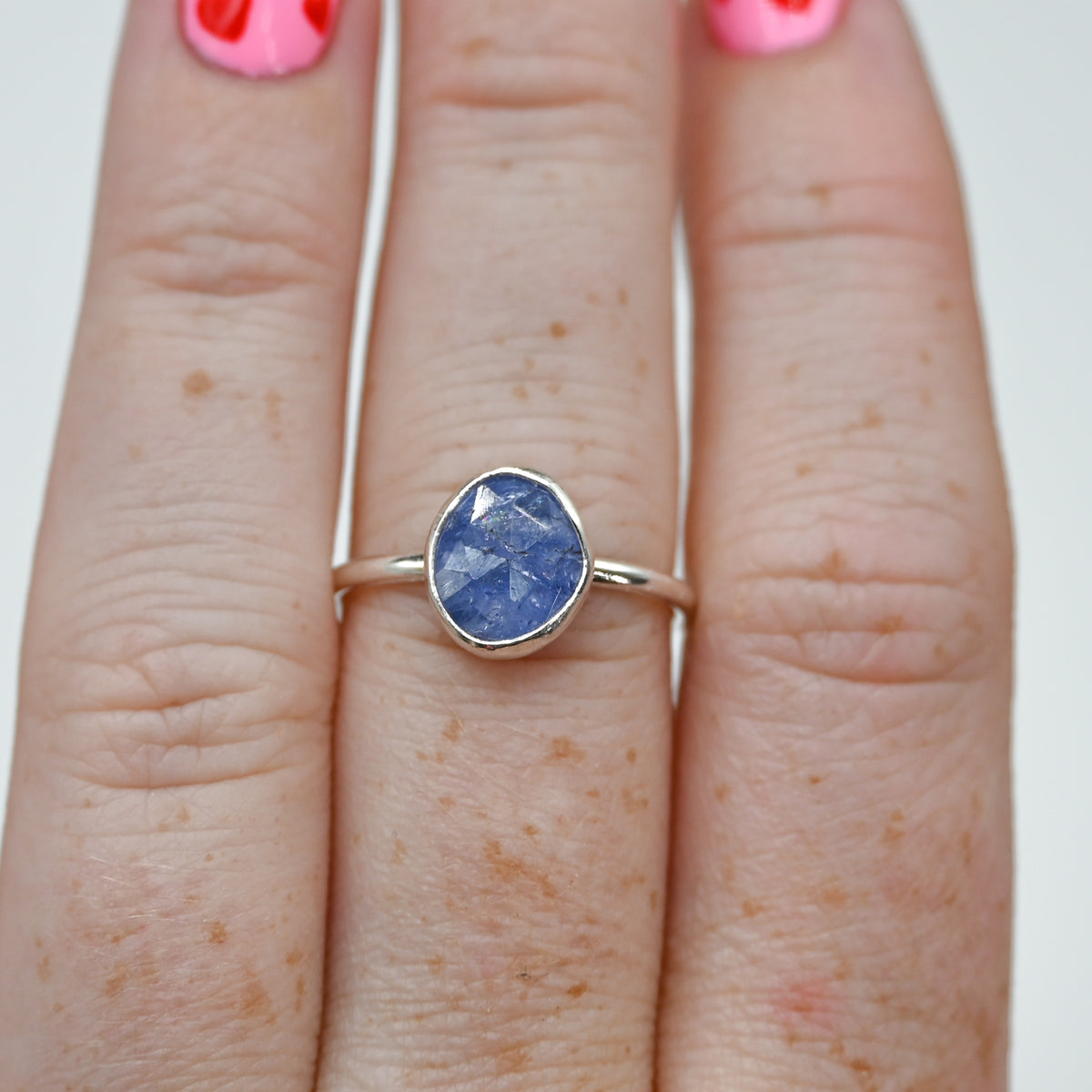 Rose cut tanzanite size 7.5
