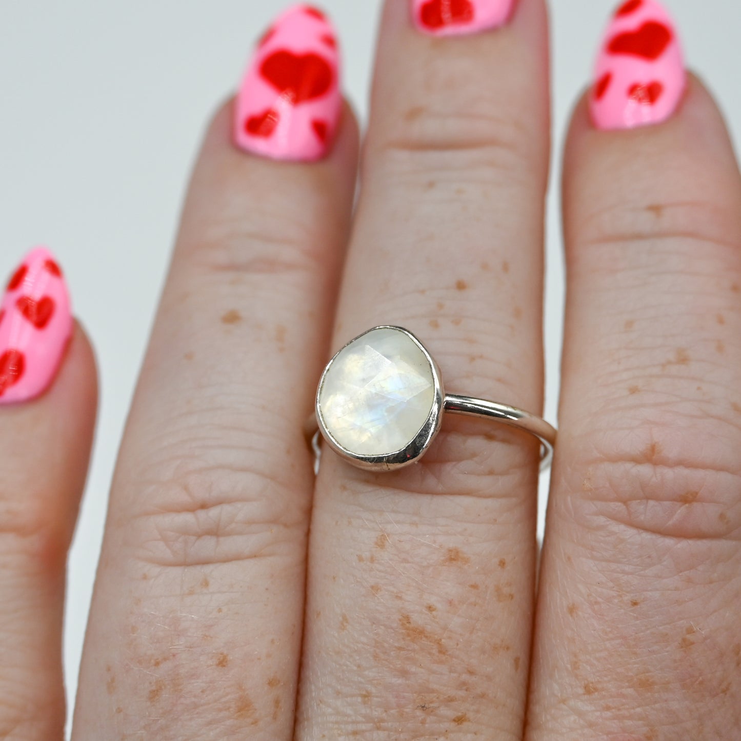 Rose cut moonstone size 7.5