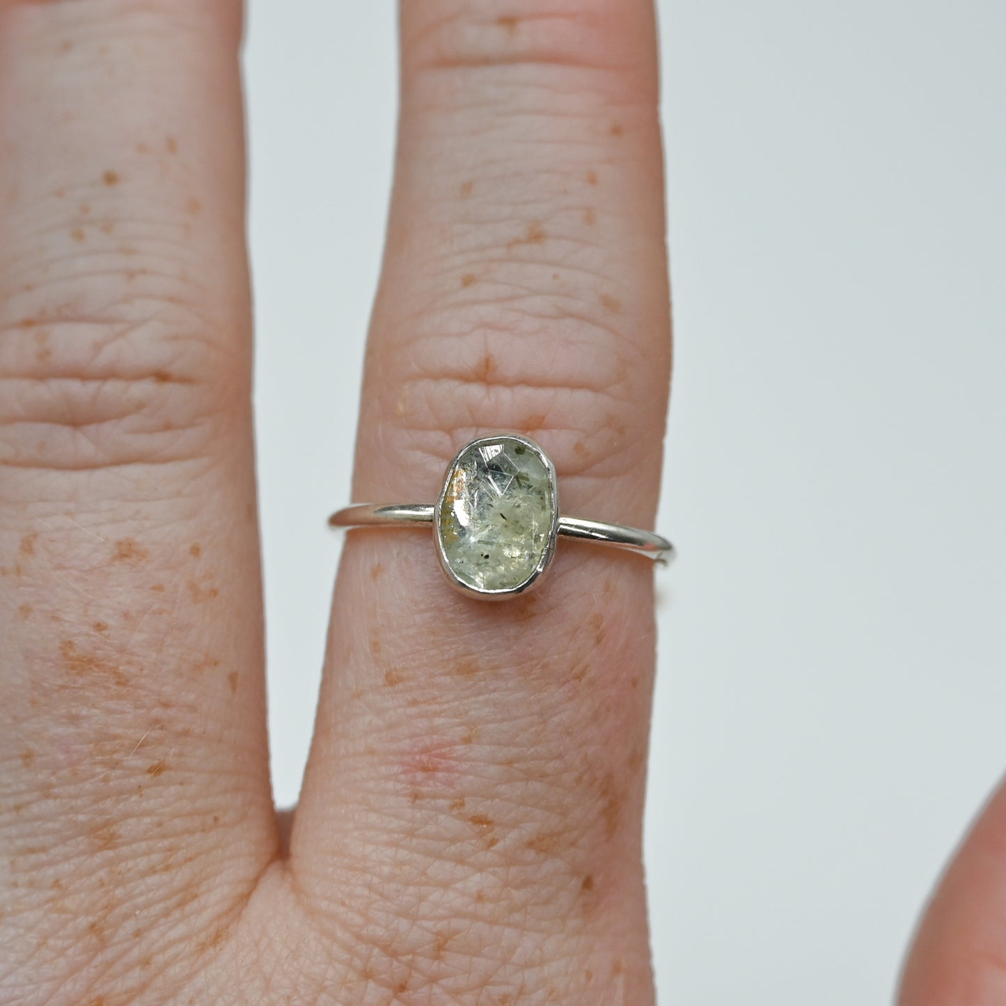 Rose cut bi color sunstone size 8